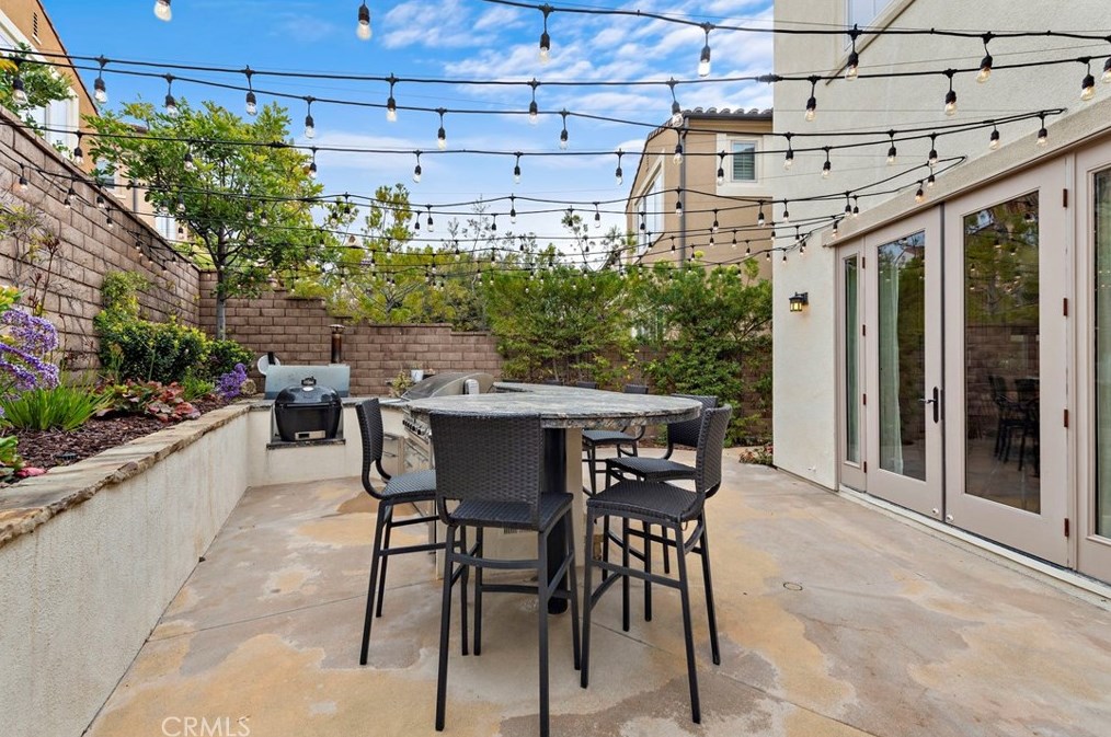 117 Long Fence, Irvine CA  92602-1807 exterior