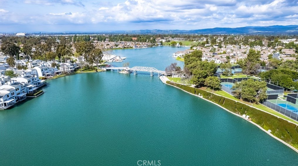 7 Waterway, Irvine CA  92614-7092 exterior