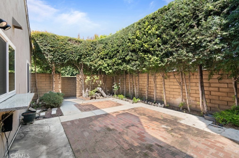 1 Tortoise Shell, Irvine CA  92604-1943 exterior