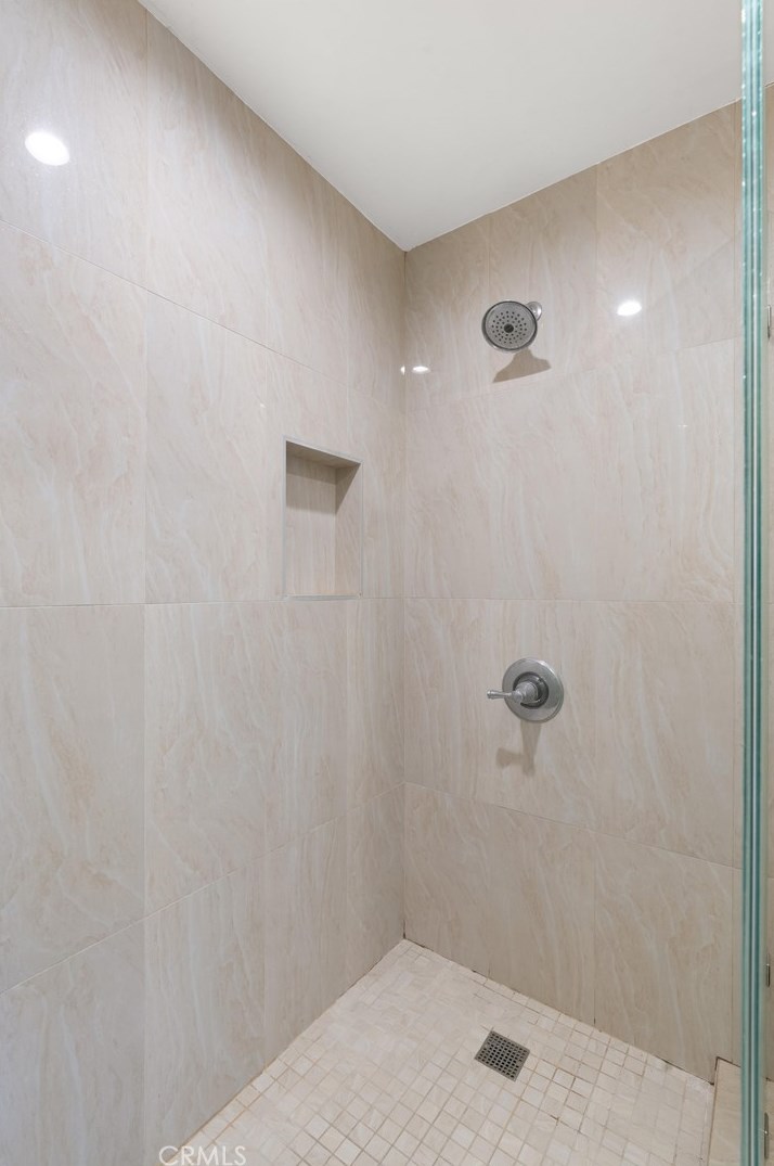 1 Tortoise Shell, Irvine CA  92604-1943 exterior