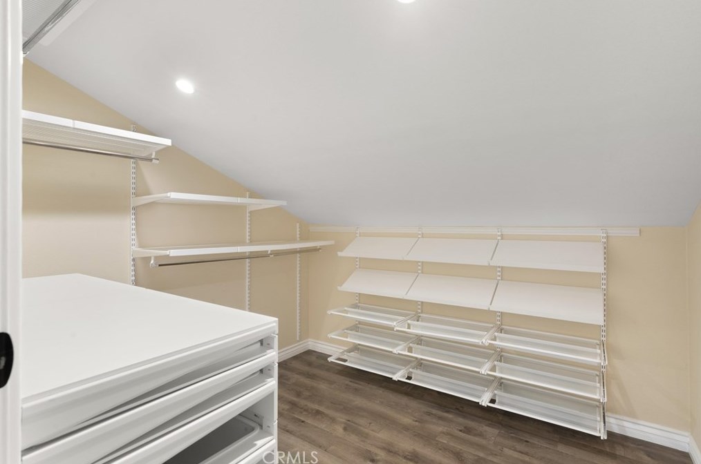 1 Tortoise Shell, Irvine CA  92604-1943 exterior