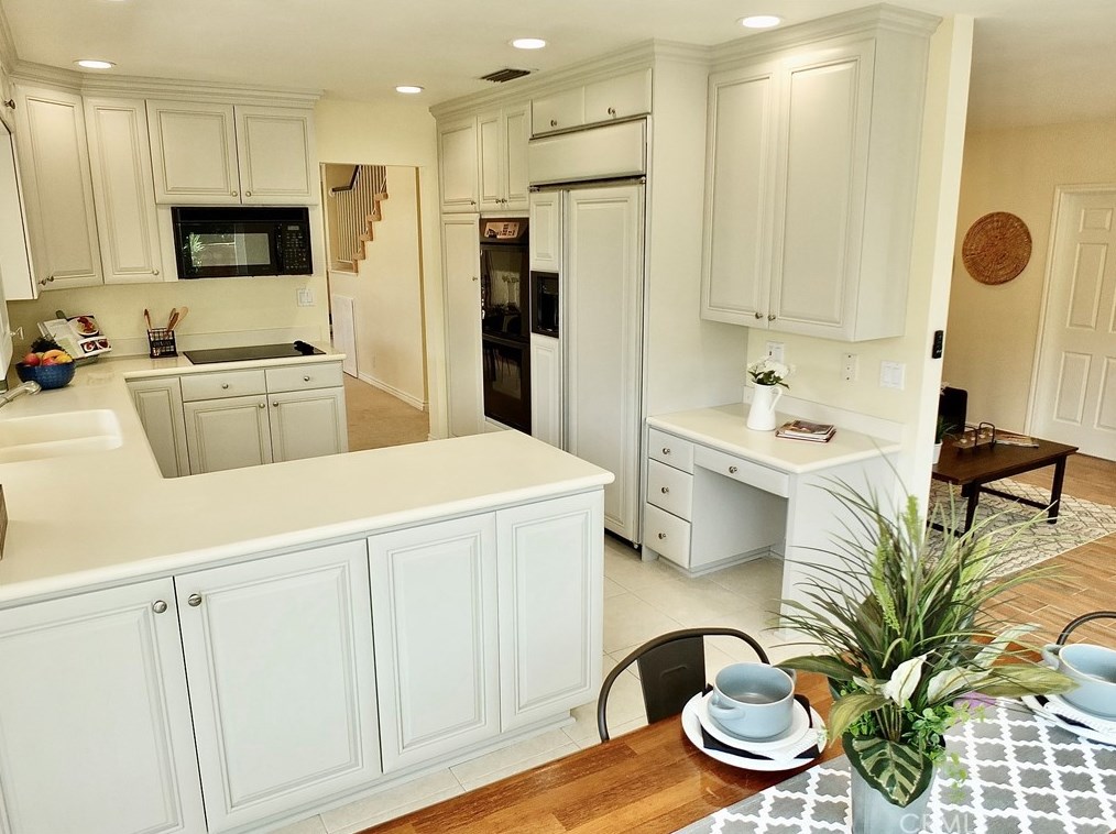 1619 Clear Creek Dr, Fullerton CA  92833-1437 exterior