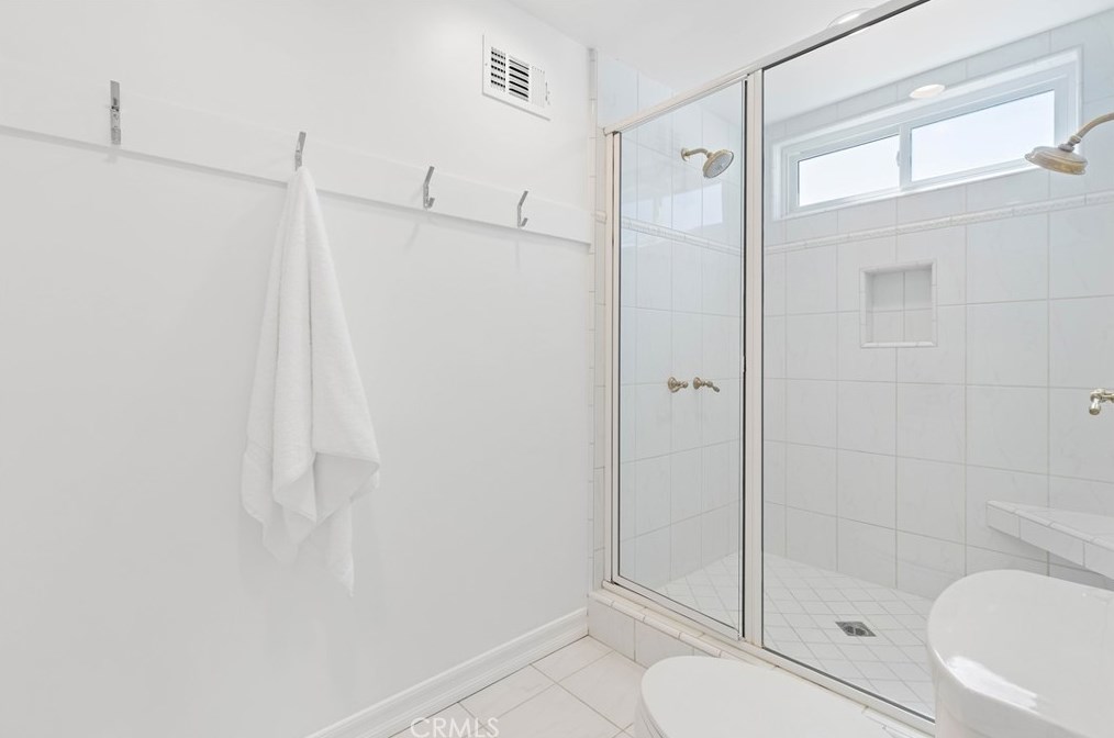 15201 Touraine Way, Irvine CA  92604-3149 exterior