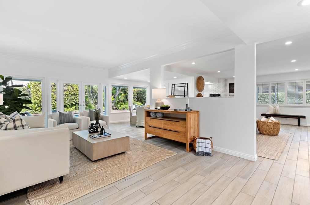 15201 Touraine Way, Irvine CA  92604-3149 exterior