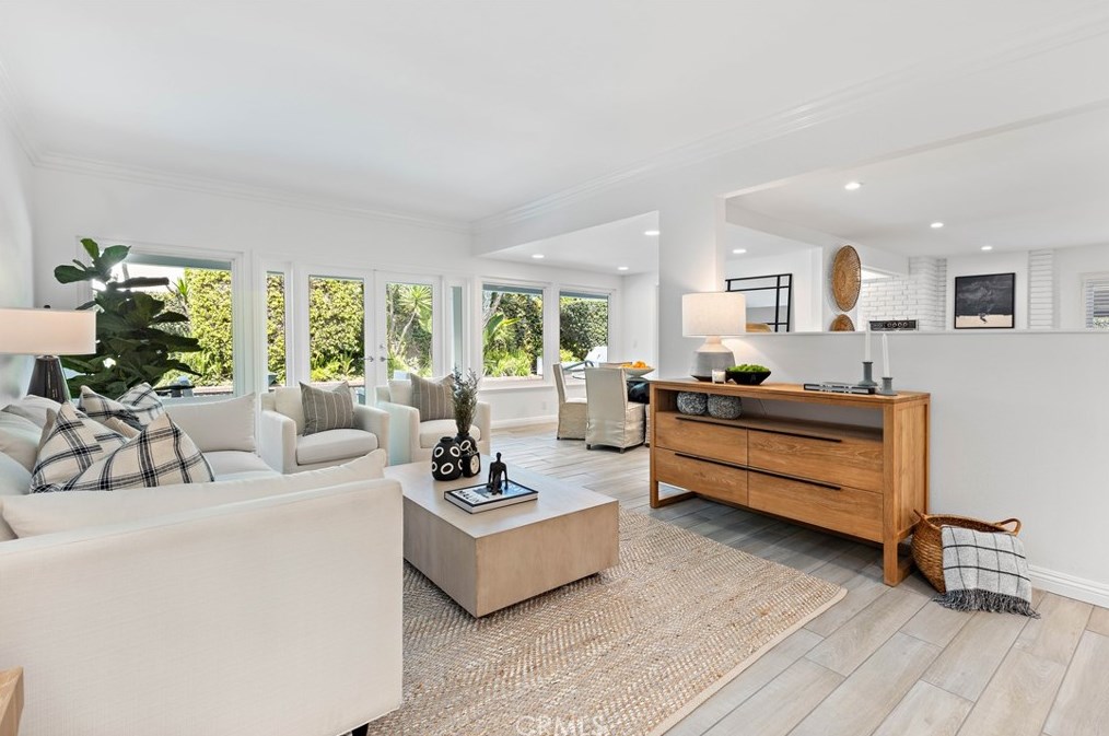 15201 Touraine Way, Irvine CA  92604-3149 exterior