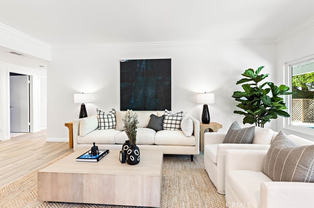 15201 Touraine Way, Irvine CA  92604-3149 exterior