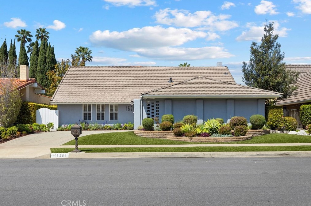 15201 Touraine Way, Irvine CA  92604-3149 exterior