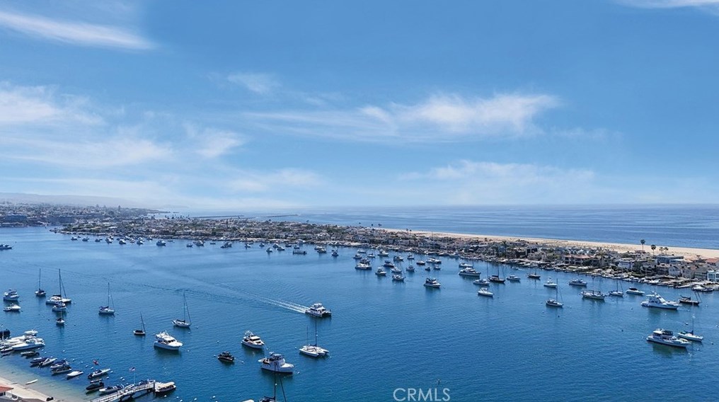 129 Topaz Ave, Newport Beach CA  92662-1024 exterior