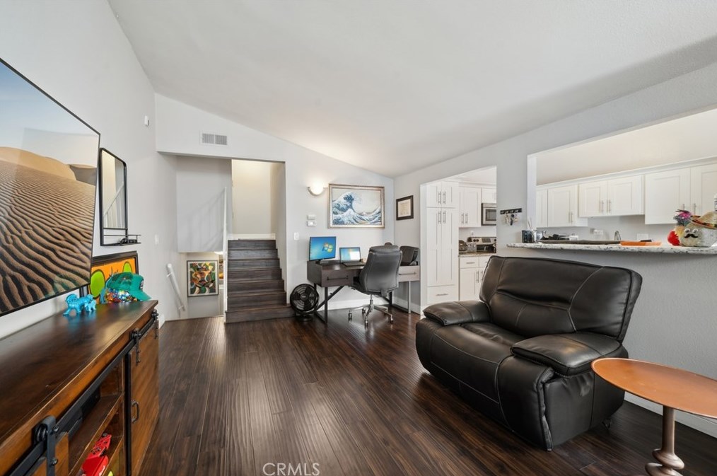 416 Bolero Way, Newport Beach CA  92663-3602 exterior