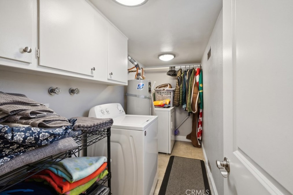 416 Bolero Way, Newport Beach CA  92663-3602 exterior