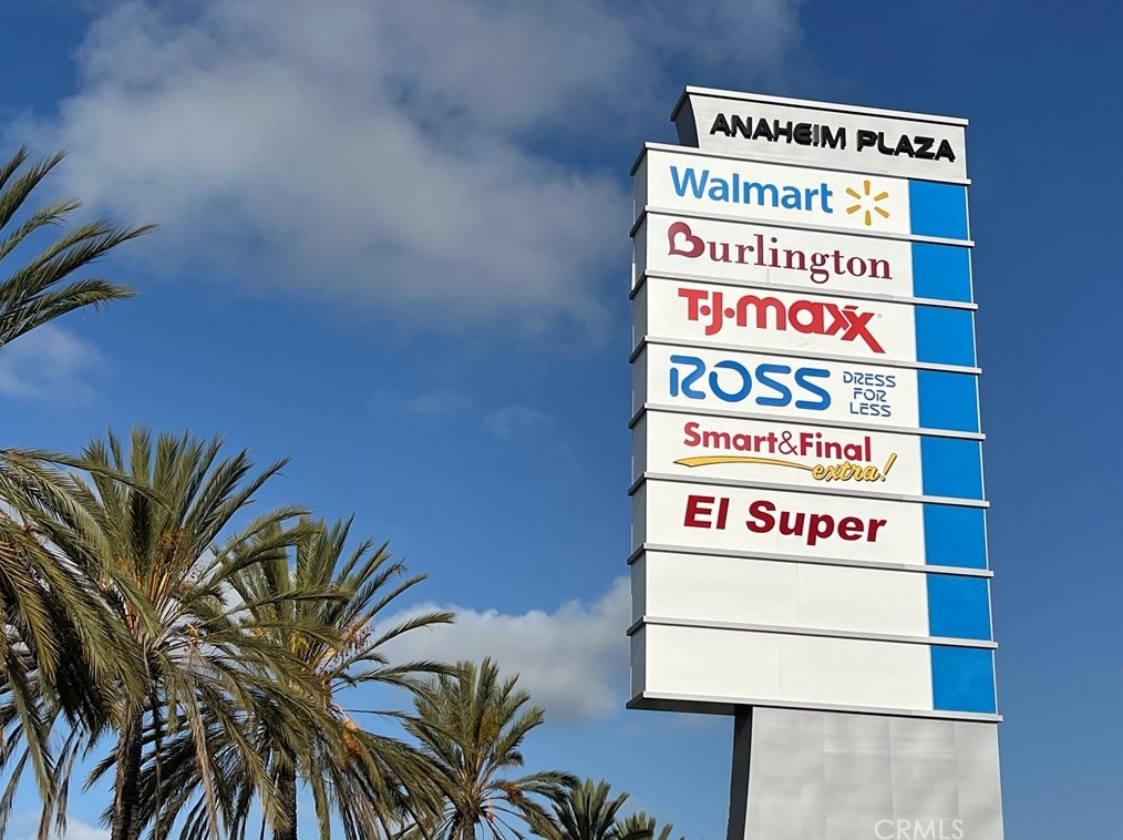 2158 Brownwood Ave, Anaheim CA  92801-5738 exterior