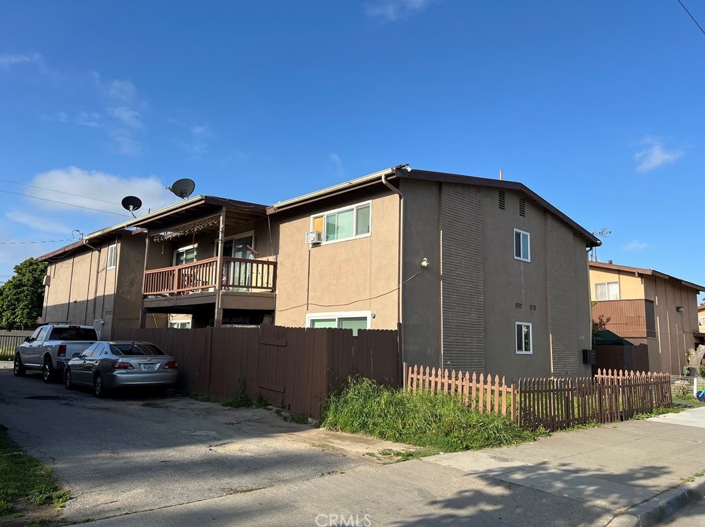 2158 Brownwood Ave, Anaheim CA  92801-5738 exterior