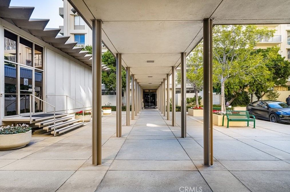 2170 Century Park, Los Angeles CA  90067-2235 exterior