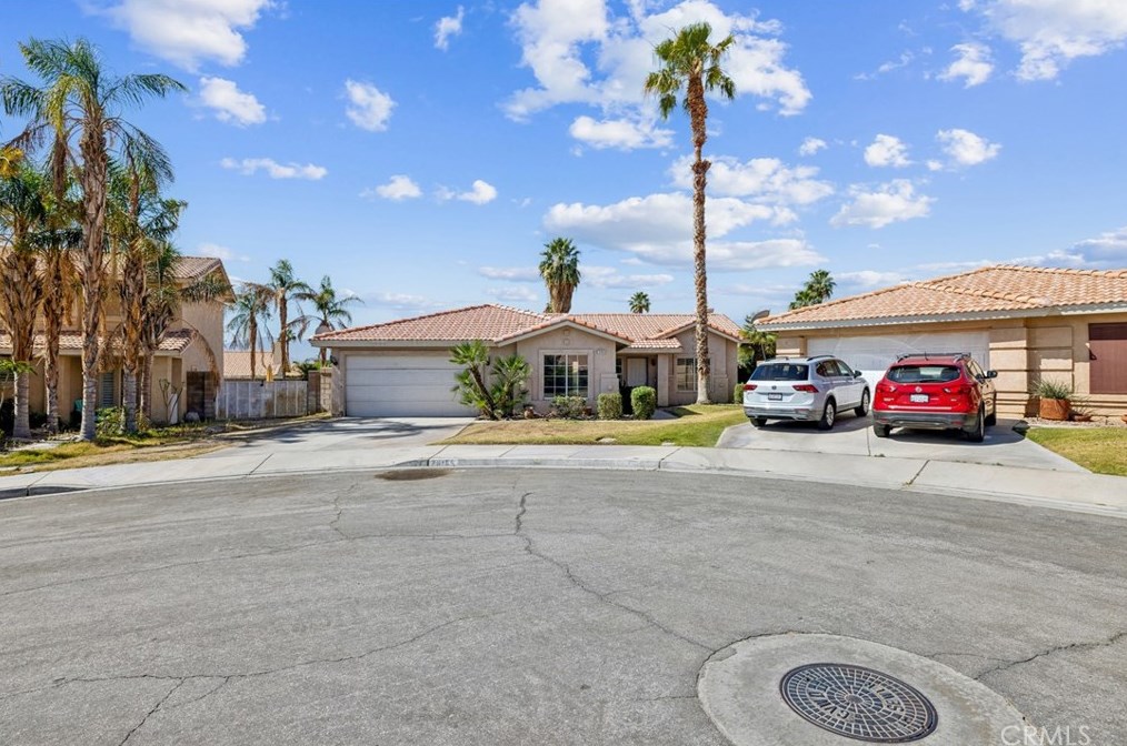 79195 Laurie Ct, La Quinta CA  92253-4252 exterior