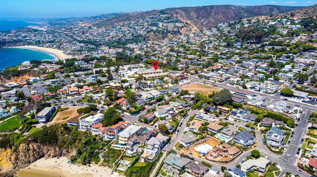 1569 Coast Hwy, Laguna Beach CA  92651-3226 exterior