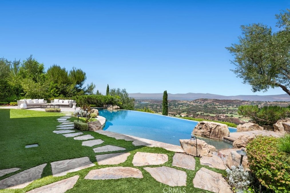 74 Golden Eagle, Irvine CA  92603-0309 exterior