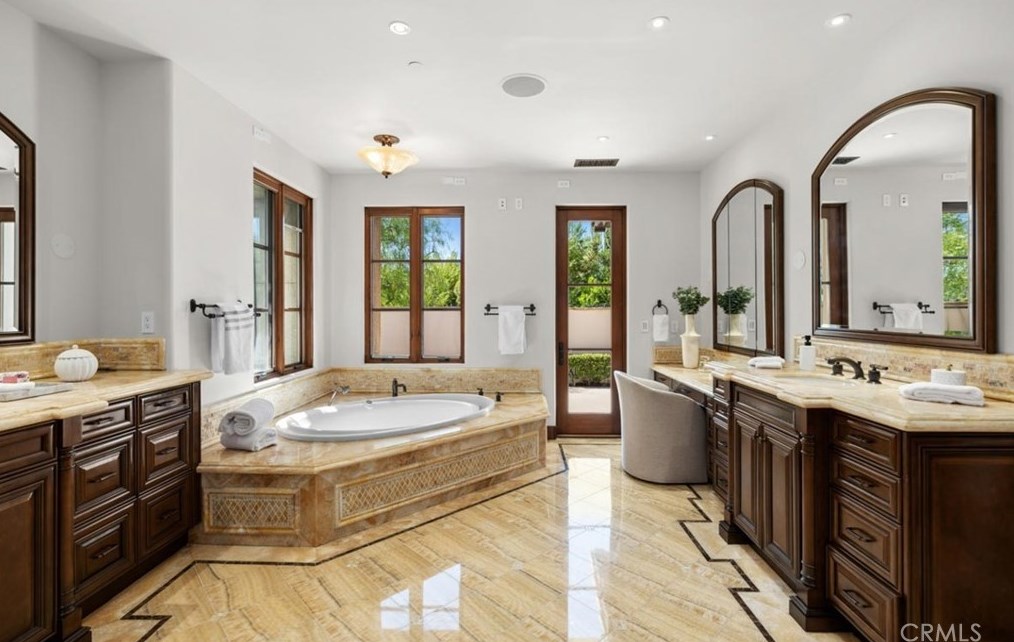 74 Golden Eagle, Irvine CA  92603-0309 exterior