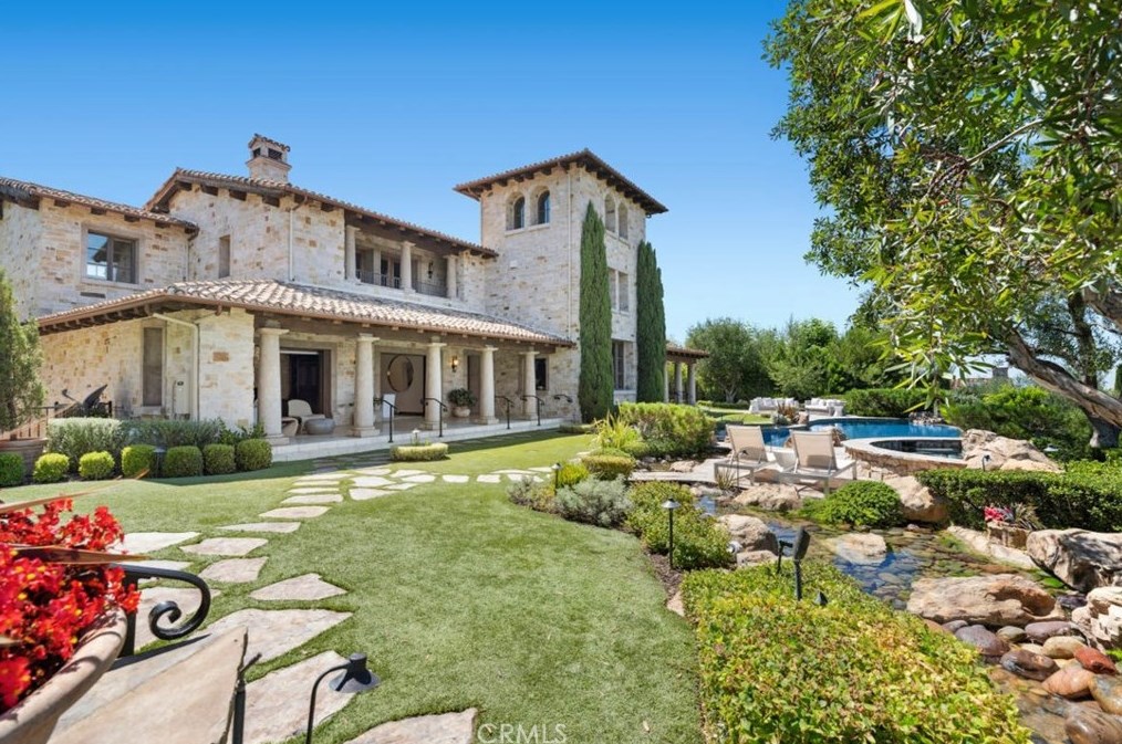 74 Golden Eagle, Irvine CA  92603-0309 exterior