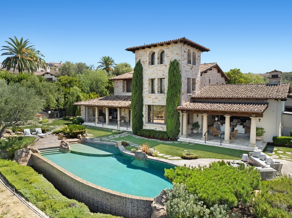 74 Golden Eagle, Irvine CA  92603-0309 exterior