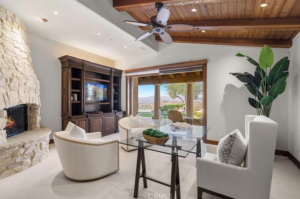 74 Golden Eagle, Irvine CA  92603-0309 exterior