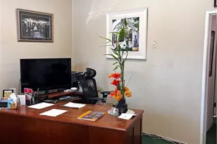 10443 Magnolia Blvd, North Hollywood, CA 91601 - Photo 21