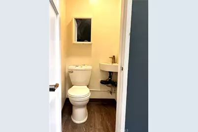 10443 Magnolia Boulevard, North Hollywood, CA 91601 - Photo 27