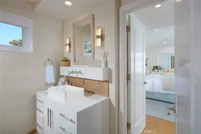 1510 E Oceanfront, Newport Beach, CA 92661 - Photo 27