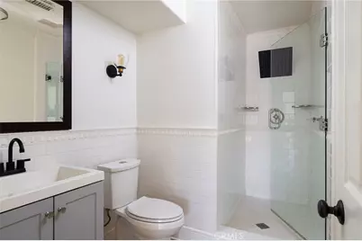 409 Vista Grande, Newport Beach, CA 92660 - Photo 29