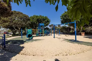 250 62nd St, Newport Beach, CA 93663 - Photo 37