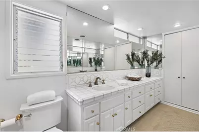 117 E Bay Front, Newport Beach, CA 92662 - Photo 29