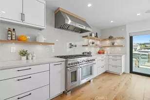 3 Linda Isle, Newport Beach, CA 92660 - Photo 9