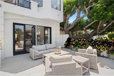412 Poinsettia Avenue, Corona del Mar, CA 92625 - Photo 3