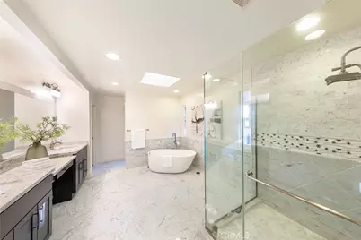 16 Lucerne, Newport Beach, CA 92660 - Photo 9