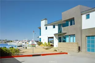 1042 W Bay Ave, Newport Beach, CA 92661 - Photo 35