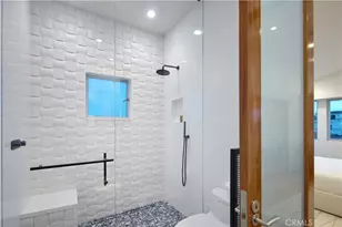 1042 W Bay Ave, Newport Beach, CA 92661 - Photo 33