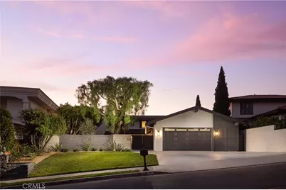 303 E Avenida Cordoba, San Clemente, CA 92672 - Photo 3