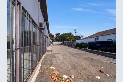 937 W Mission Boulevard, Pomona, CA 91766 - Photo 17