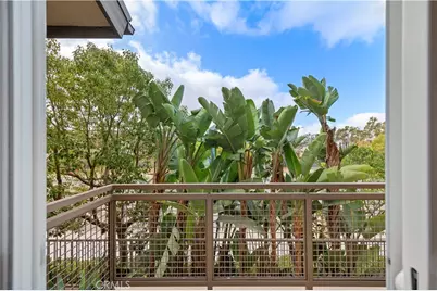87 Waldorf, Irvine, CA 92612 - Photo 33