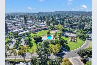 22306 Caminito Danubo, Laguna Hills, CA 92653 - Photo 37