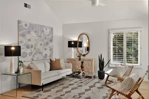 105 Hartford, Newport Beach, CA 92660 - Photo 5