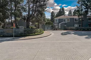 105 Hartford, Newport Beach, CA 92660 - Photo 35