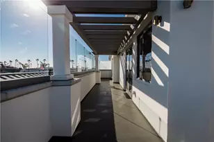 2210 Newport Blvd, Newport Beach, CA 92663 - Photo 19