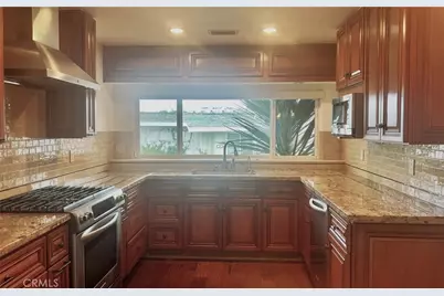 53 Saratoga, Newport Beach, CA 92660 - Photo 11