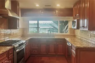 53 Saratoga, Newport Beach, CA 92660 - Photo 11