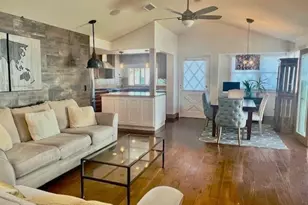 53 Saratoga, Newport Beach, CA 92660 - Photo 1