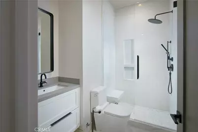521 Angelita, Corona del Mar, CA 92625 - Photo 17