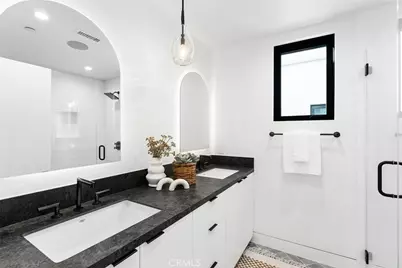 5007 Seashore, Newport Beach, CA 92663 - Photo 17