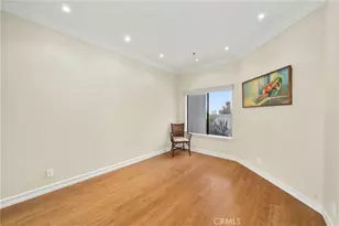 200 Paris Ln, Newport Beach, CA 92663 - Photo 17