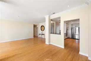 200 Paris Ln, Newport Beach, CA 92663 - Photo 11