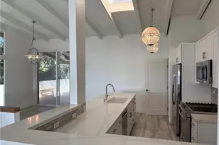 1960 Vista Caudal, Newport Beach, CA 92660 - Photo 7